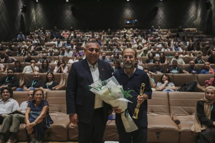 Güngör-Geçer_Asghar-Farhadi_AdanaFF-2026